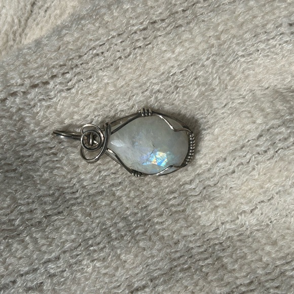 Sterling silver moonstone pendent. - Picture 3 of 8